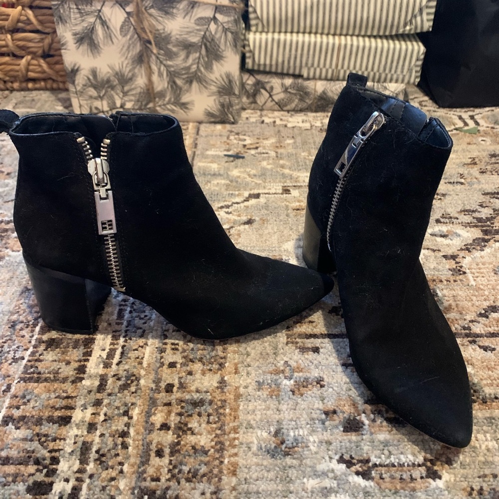 Dolce Vita booties